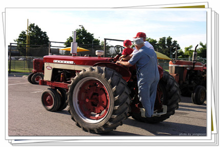 Tractor Cruise