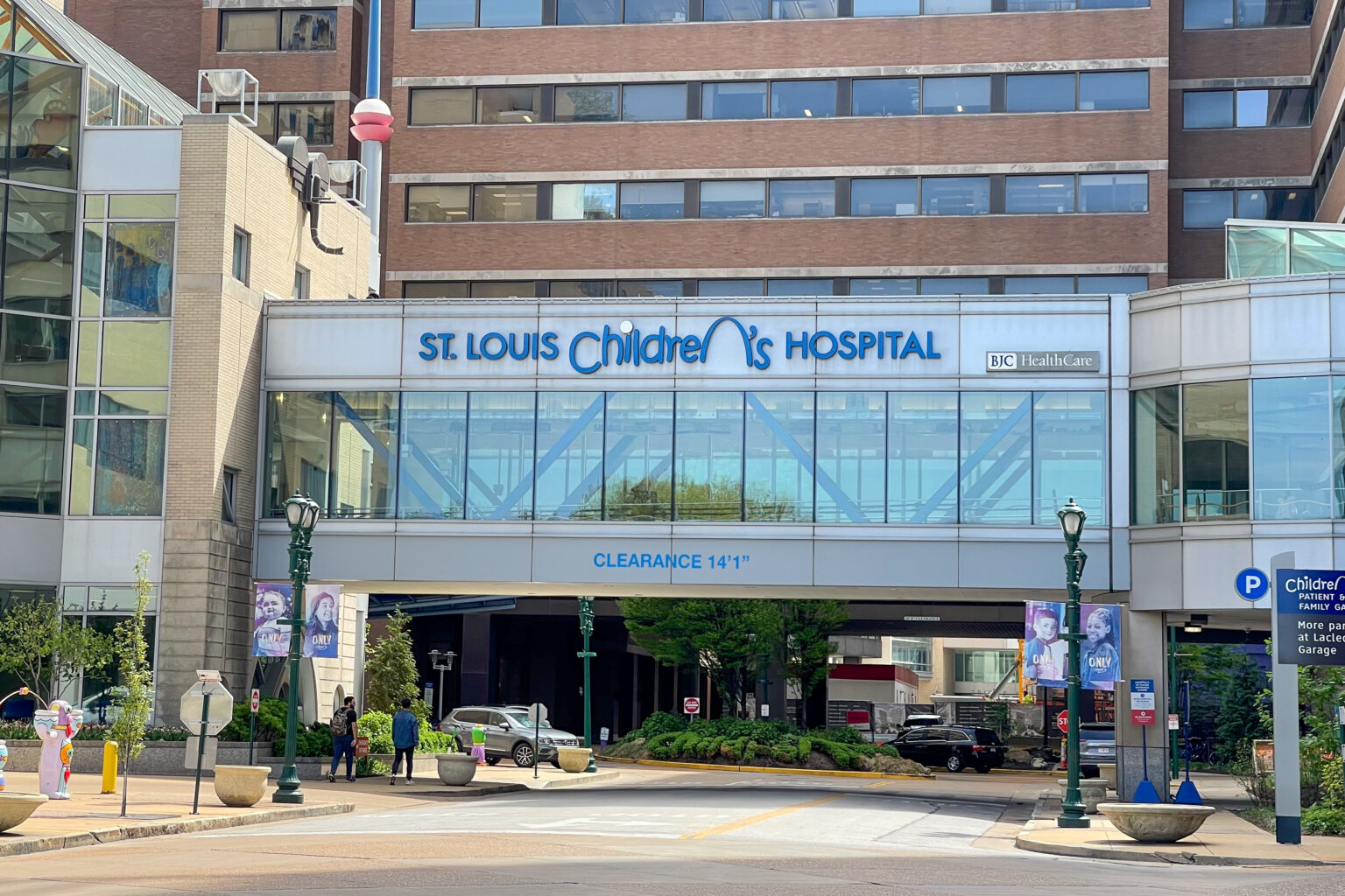 children's hospital in st. louis